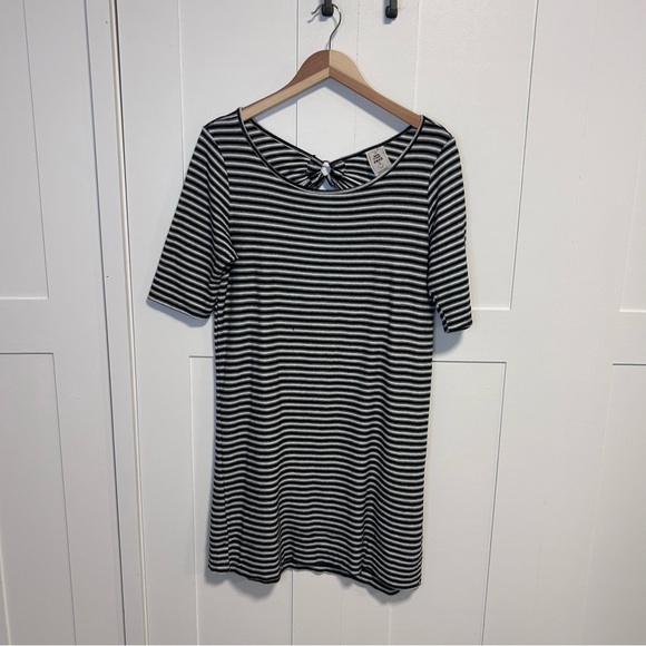 Free People We The Free Striped Keyhole Peekaboo Back Dress Size Medium - Picture 1 of 6